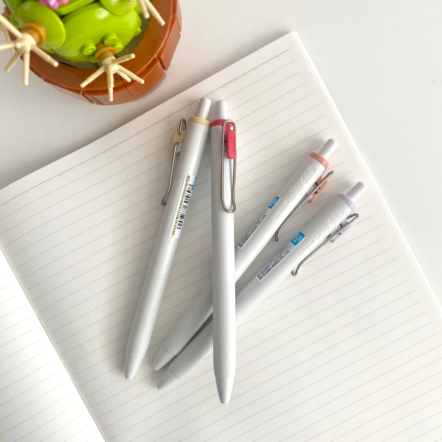Uniball One Gel Pen 0.5mm - Multiple Colours
